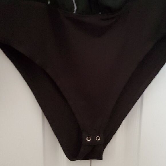 Forever 21 Women's One Piece Bodysuit Size Small - Picture 2 of 10